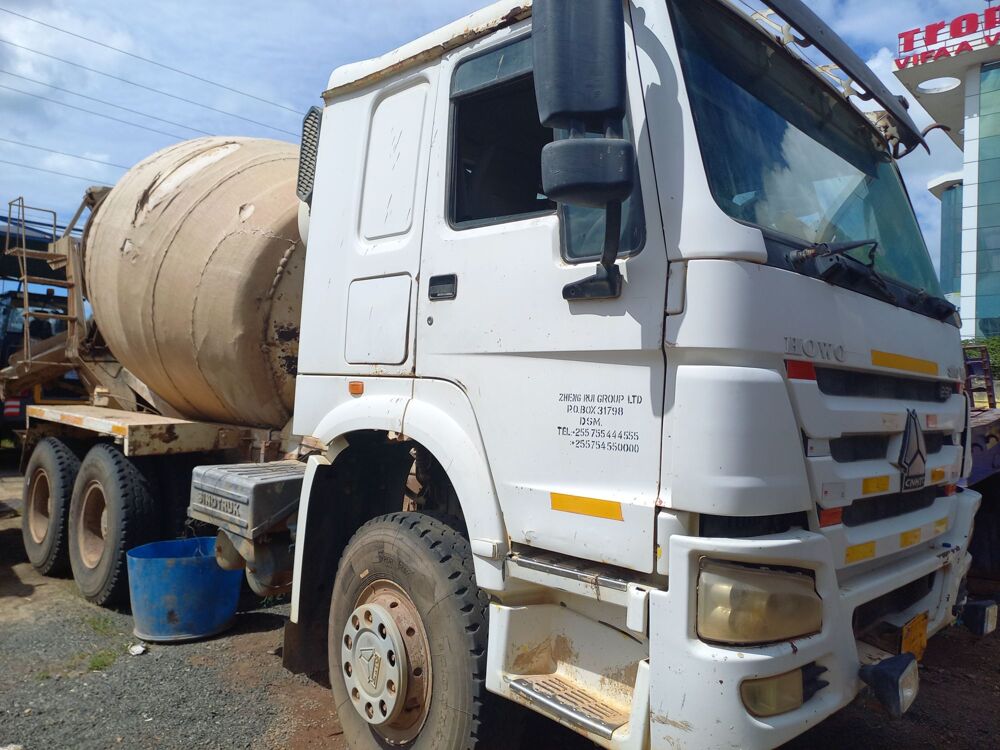 Used Concrete Mixer Trucks Kupatana