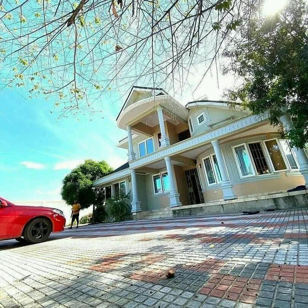 HOUSE FOR RENT MBWENI Kupatana