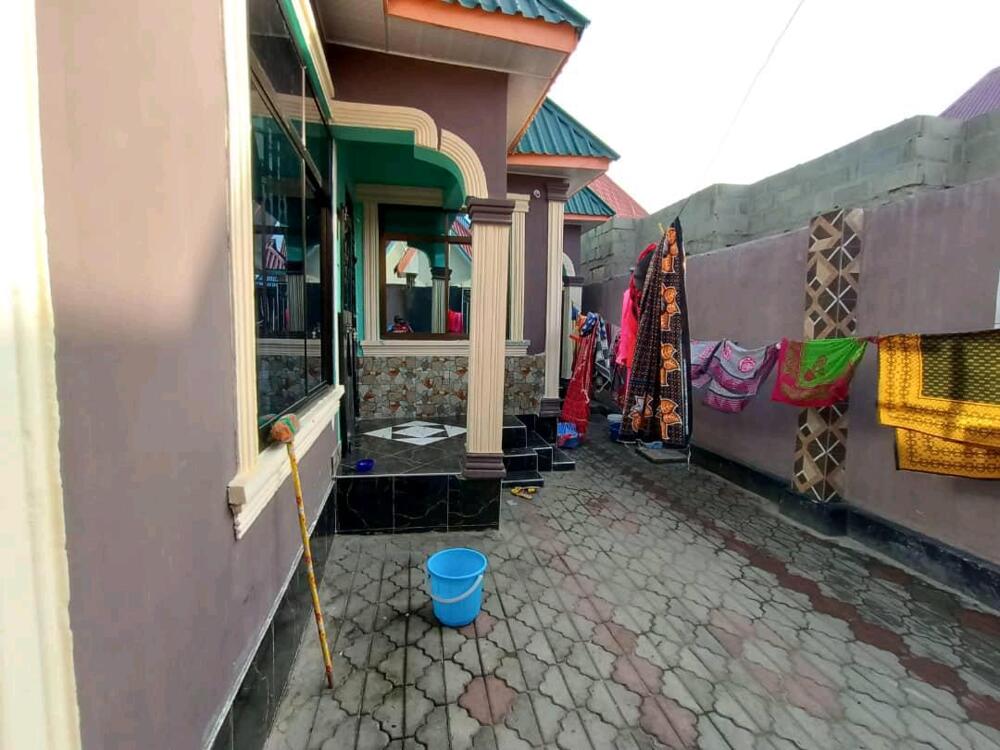 Nyumba inauzwa..house for sale Kupatana