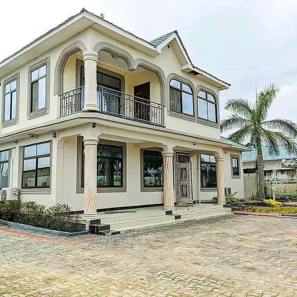 BEAUTIFUL 5 BEDROOMS SPACIOUS KIGAMBONI HOUSE