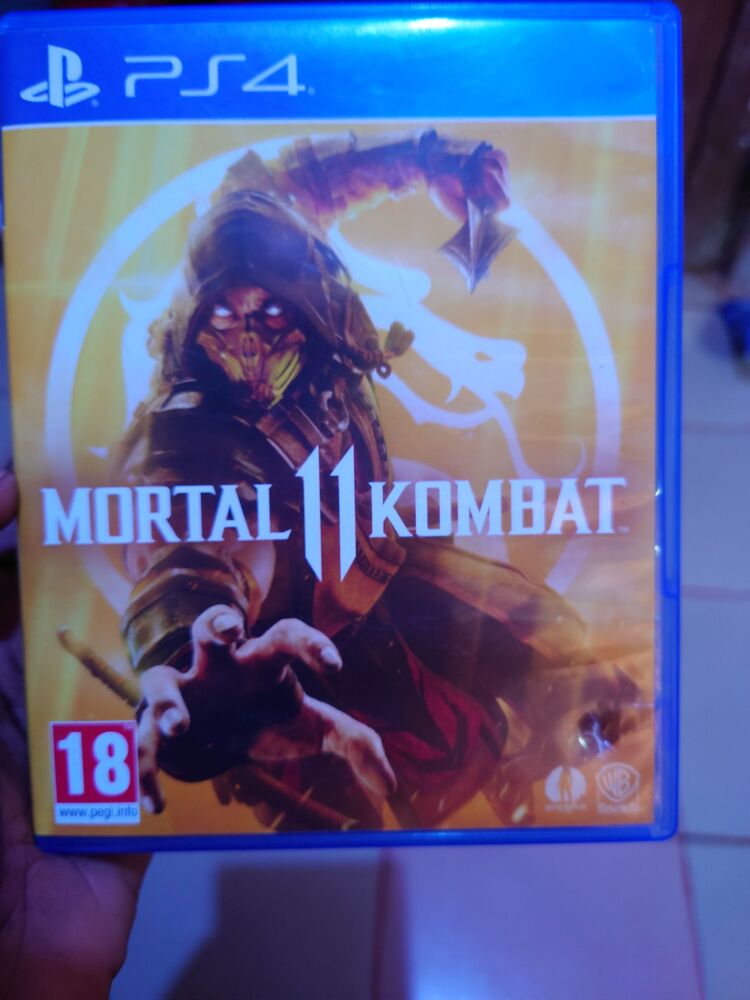  Mortal Kombat 11 (PS4) : Video Games