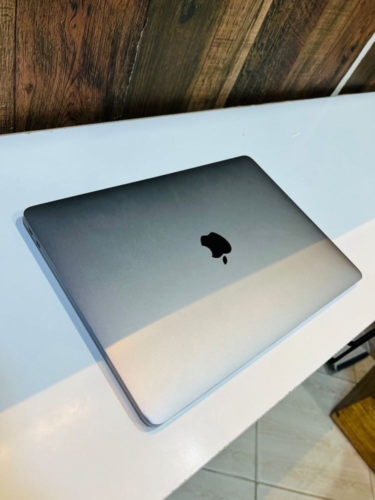 MacBook Pro 2017 Used Clean. | Kupatana