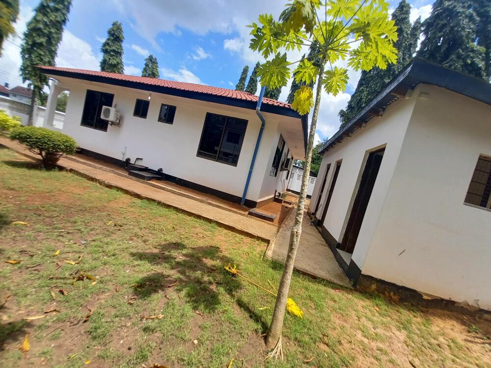 MIKOCHENI, STAND ALONE HOUSE FOR RENT Kupatana