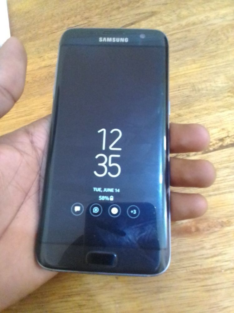 display s7 edge olx