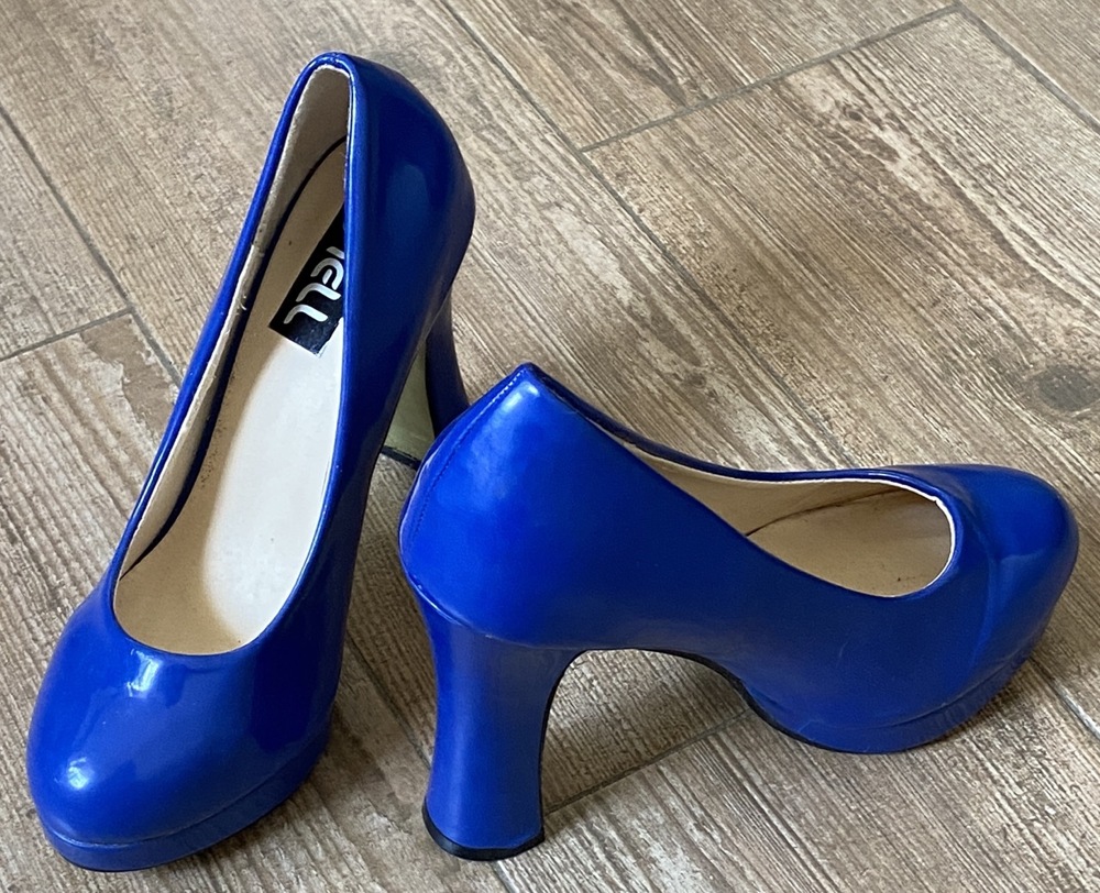 Electric blue hot sale court shoes