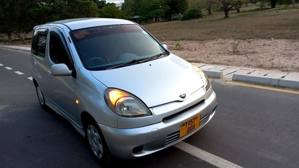 Toyota Funcargo | Kupatana