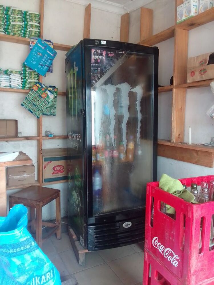 Glass door store fridge olx