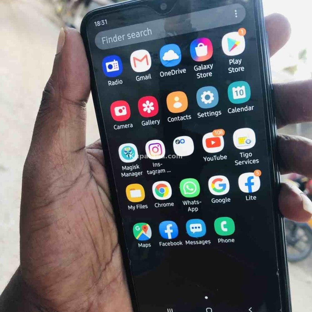 infinix smart 4 vs samsung a10