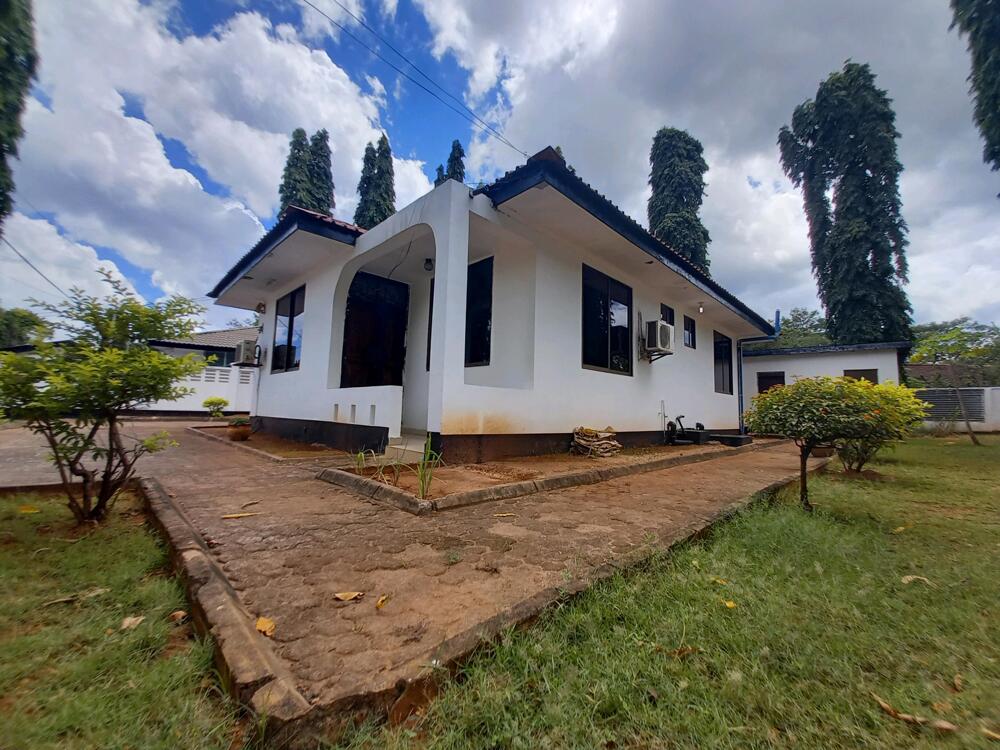 MIKOCHENI, STAND ALONE HOUSE FOR RENT Kupatana