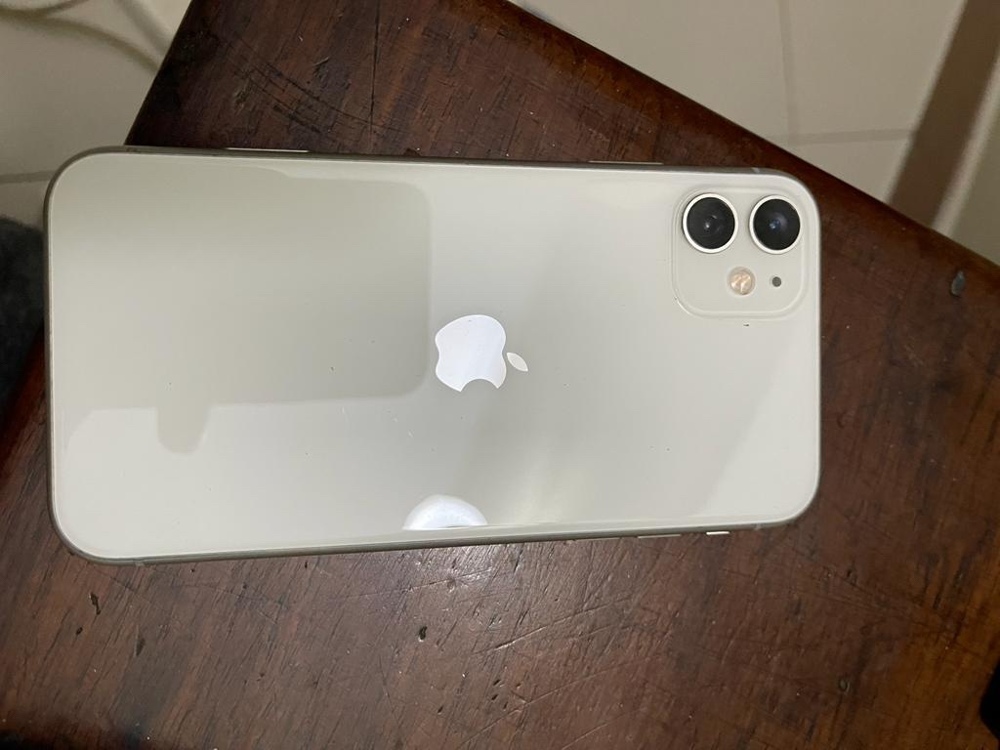 Iphone 11 plain 64gb | Kupatana