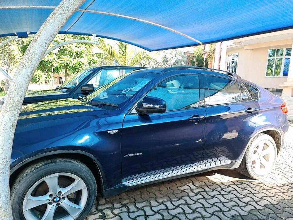 BMW X6 Kupatana
