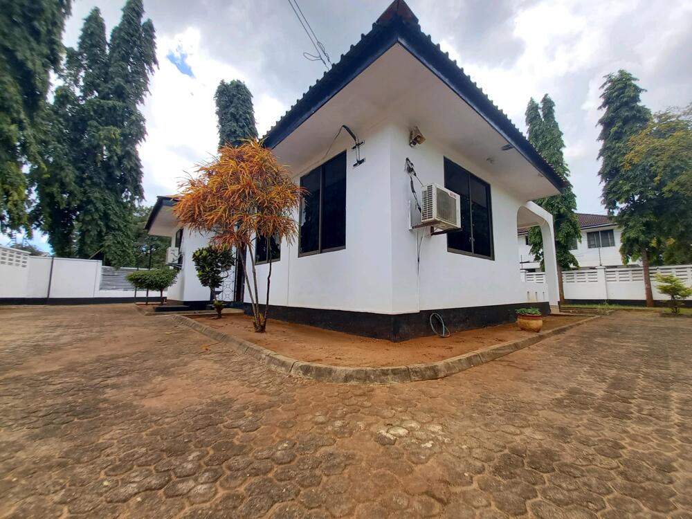 MIKOCHENI, STAND ALONE HOUSE FOR RENT Kupatana