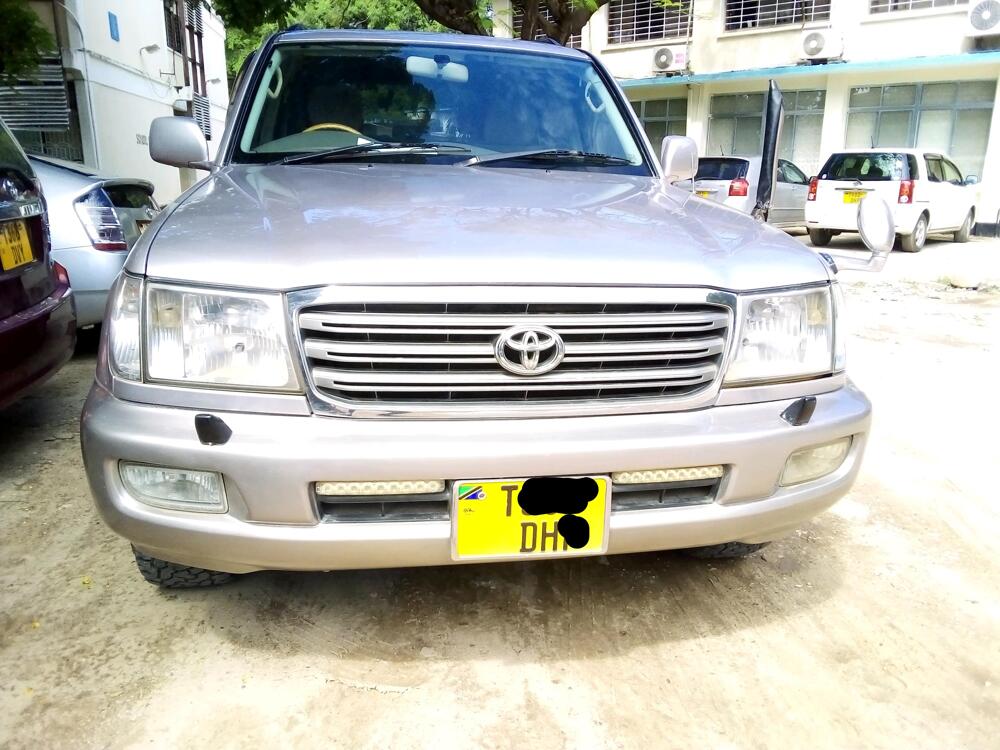 Hire Toyota Land Cruiser V8 VX - Dar es salaam Tanzania