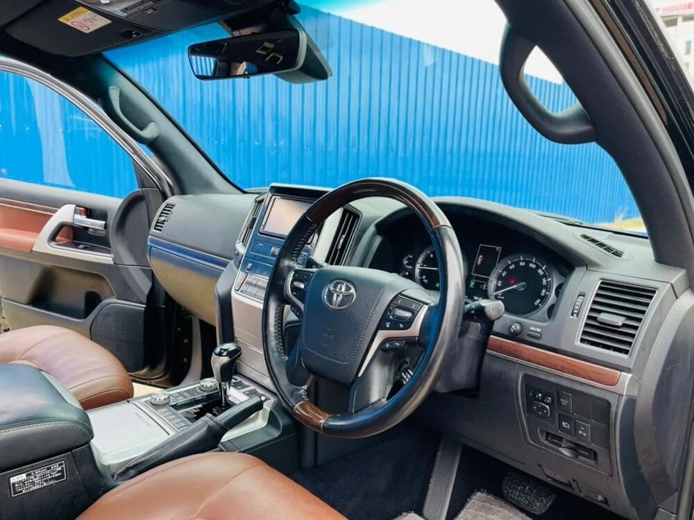 2016 LANDCRUISER ZX V8 | Kupatana