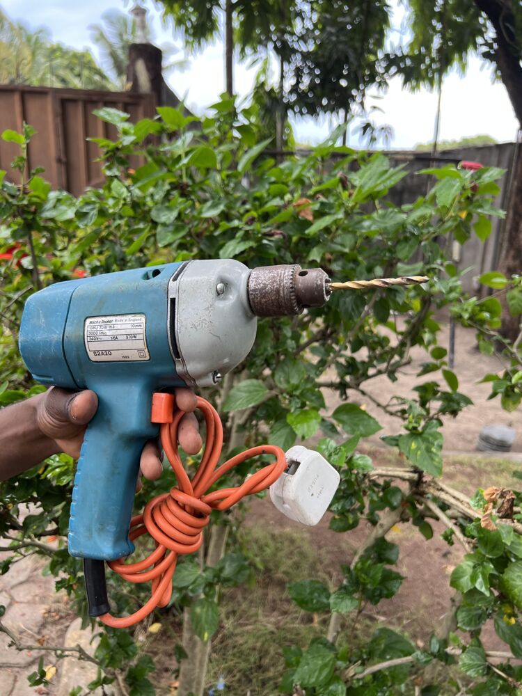 DRILL ZA UMEME BEI YA KUOKOTA Kupatana