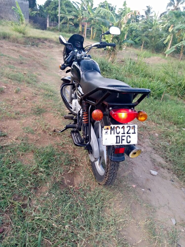 pikipiki boxer price