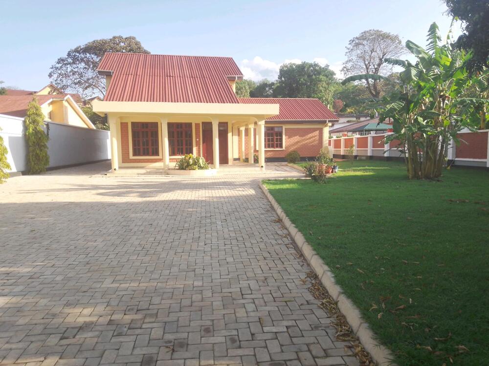 4BEDR.HOUSE FOR RENT IN ARUSHA TOWN CENT Kupatana