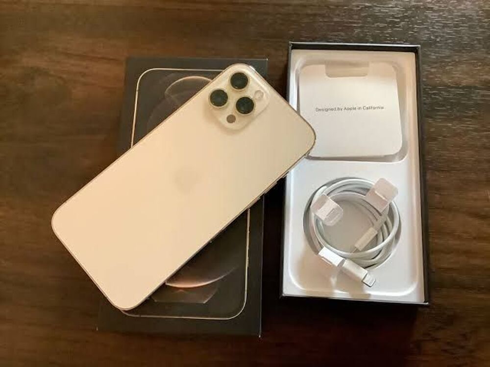 iPhone 12 pro ゴールド 256G（Apple iPhone 12 Pro 256GB Gold