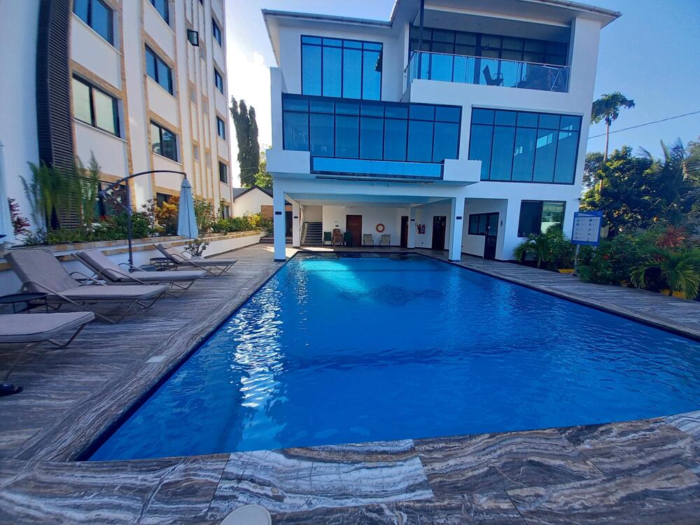 LUXURY SHORT STAY APARTMENT FOR RENT FUL Kupatana