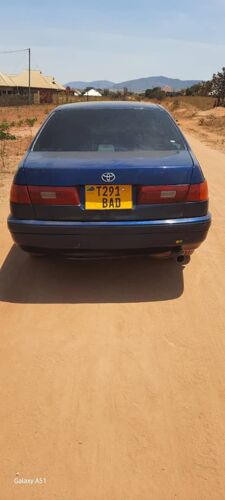 Toyota premio 