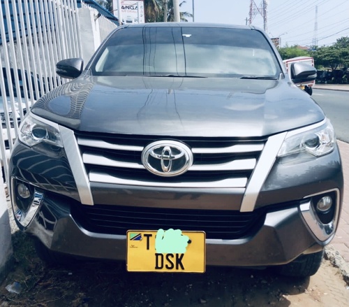 TOYOTA FORTUNER