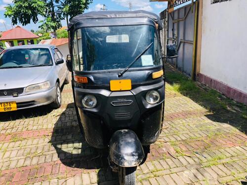 Bajaj - Maxima