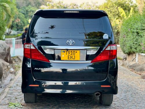 Toyota alphard 