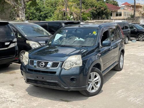 NISSAN EXTRAIL NAUZA NEW 