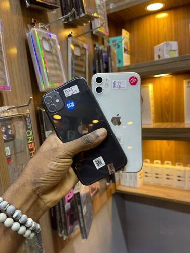 iPhone 11Plain GB 18