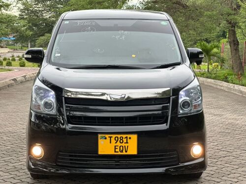 Toyota Noah New