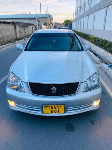 TOYOTA CROWN ATHLETIC