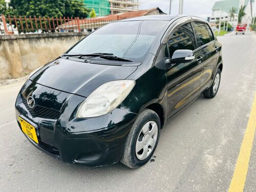 Vitz new blac