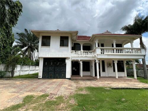 4BEDROOMS HOUSE AT MBEZI BEACH RAINBOW