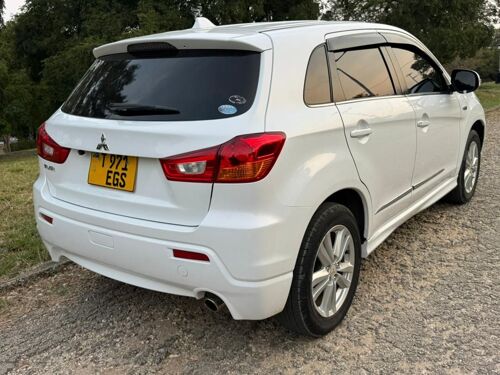 Mitsubishi RVR 