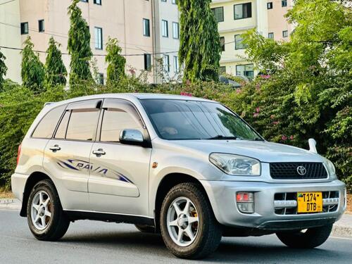 TOYOTA RAV4 