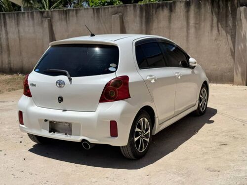 Toyota vits RS