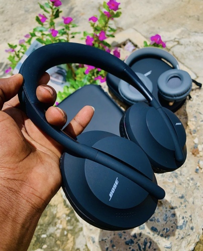 Bose 700