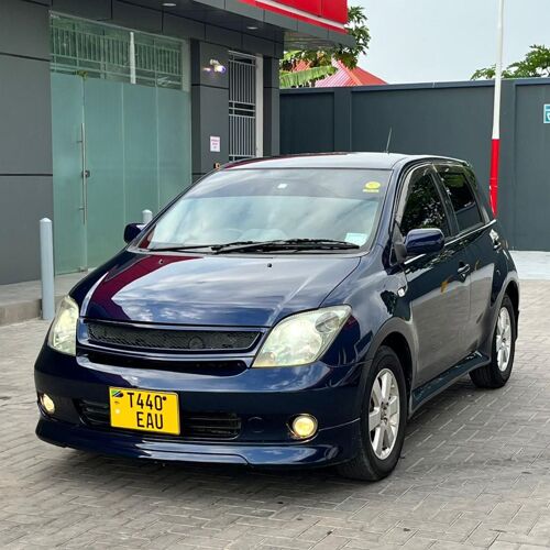 TOYOTA IST 