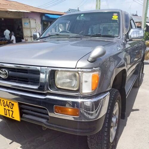 Toyota Hilux Year 1995