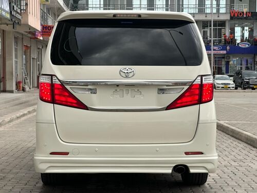 Toyota Alphad