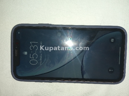 iPhone XR 64gb, No Face ID, Battery Health: 84%