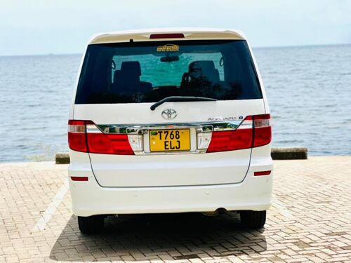 Toyota aphard