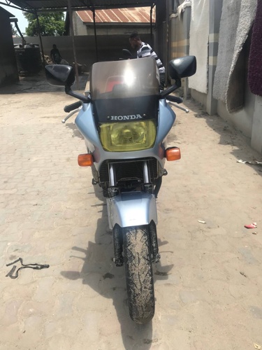 HONDA VFR750  0675431582