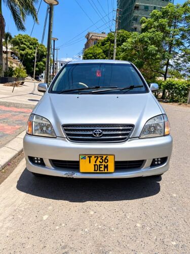 TOYOTA NADIA 