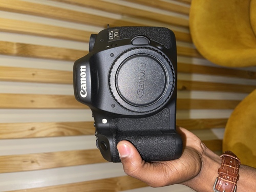 Canon 7D camera body