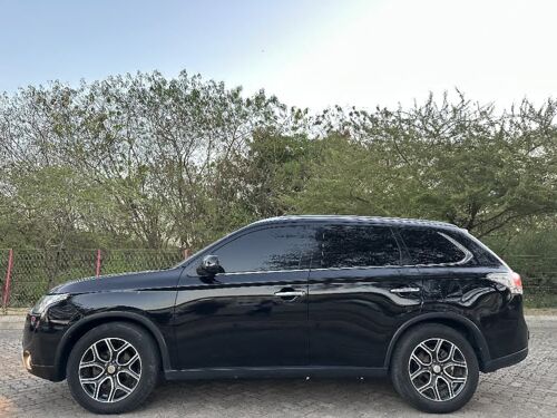 MITSUBISHI OUTLANDER 2014