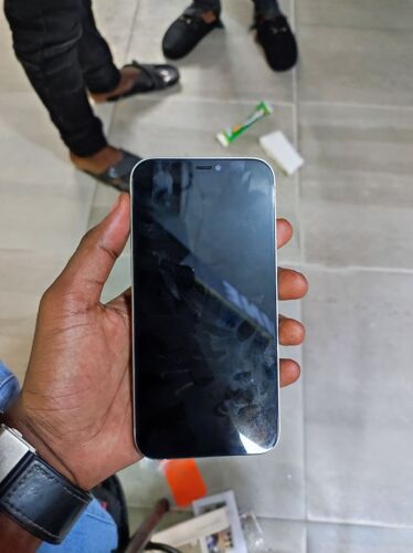 iPhone 12