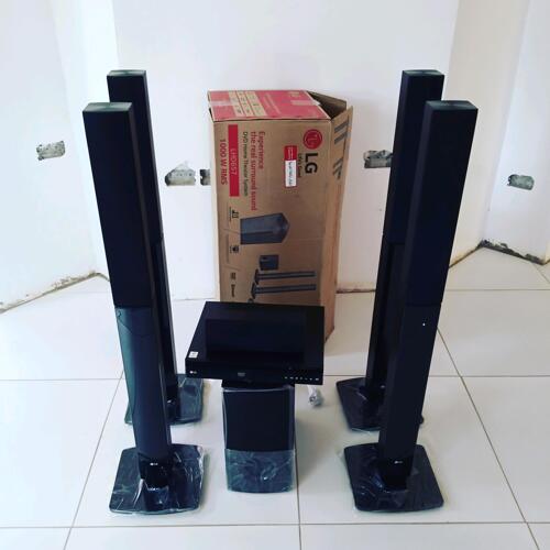 LG HOMETHEATER WTT 1000