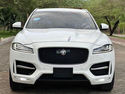 Land Rover jaguar F pace2019