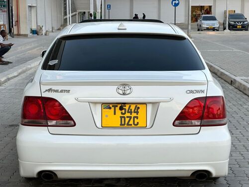 TOYOTA CROWN ATHLETE 